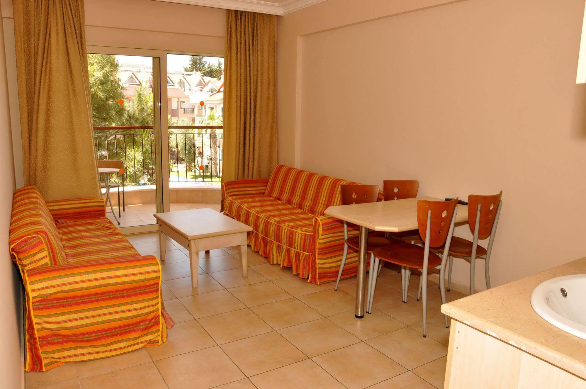 Aparthotel Club Dena Marmaris Zewnętrze zdjęcie